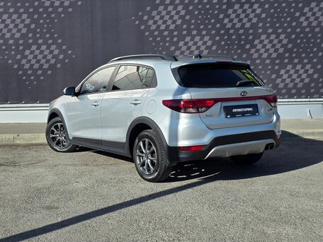 2017 Kia Rio X-Line IV, серебристый, 1380000 рублей, вид 4