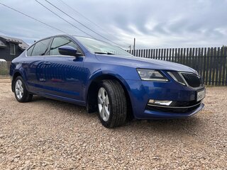 2018 Skoda Octavia III (A7) Рестайлинг, синий, 1950000 рублей, вид 2