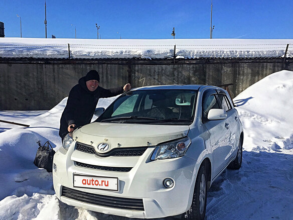 2012 Toyota Ist II, белый, 800000 рублей - вид 4