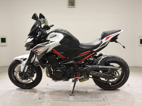 2022 Kawasaki Z 900, белый, 960000 рублей, вид 3