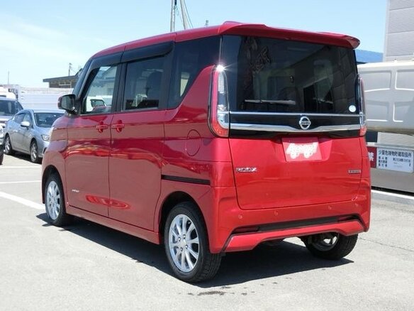 2020 Nissan Roox II, красный, 620000 рублей - вид 5