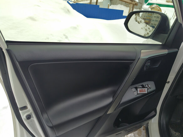 2014 Toyota RAV4 IV (XA40), белый - вид 4