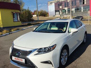2012 Lexus ES 300h VI, белый, 3000000 рублей, вид 2