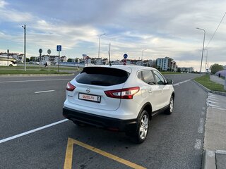 2014 Nissan Qashqai II, белый, 1590000 рублей, вид 4