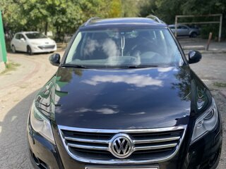2010 Volkswagen Tiguan I, чёрный, 1300000 рублей, вид 2