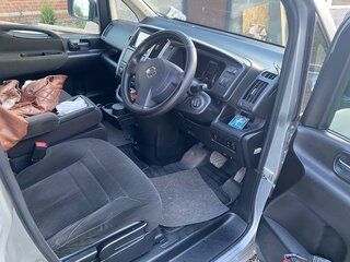 2010 Nissan Serena III (C25), серебристый, 999999 рублей, вид 5