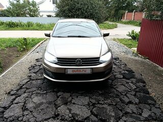 2015 Volkswagen Polo V Рестайлинг, бежевый, 1050000 рублей, вид 3