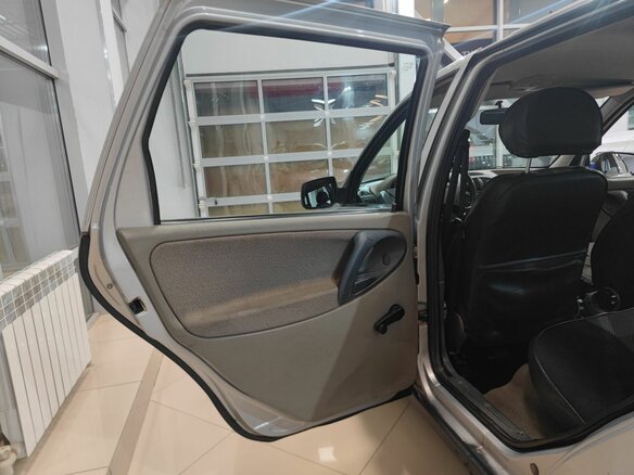 2010 Lada (ВАЗ) Kalina I, серебристый - вид 15