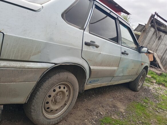 2003 Lada (ВАЗ) 2115, серебристый, 105000 рублей - вид 2