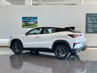 2025 Changan UNI-T I, белый, 3459900 рублей, вид 4