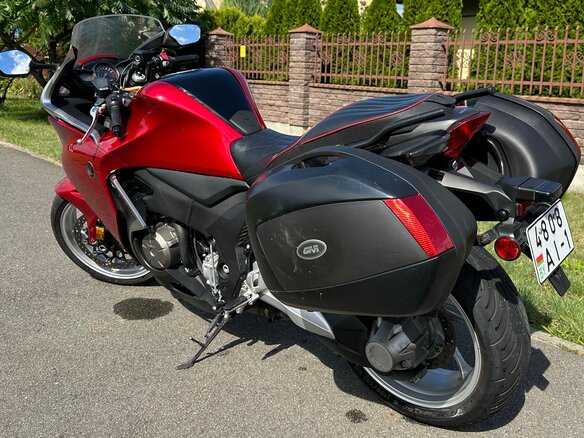 2010 Honda VFR 1200, красный, 1050000 рублей - вид 15