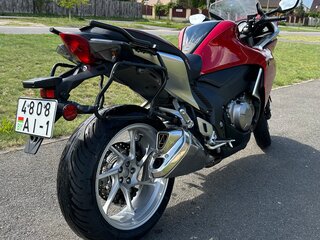 2010 Honda VFR 1200, красный, 1050000 рублей, вид 5