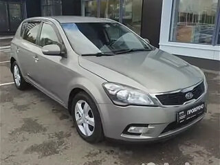 2010 Kia Ceed I Рестайлинг, серебристый, 850000 рублей, вид 2