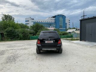 2005 Mercedes-Benz M-Класс 350 II (W164), чёрный, 1175000 рублей, вид 4