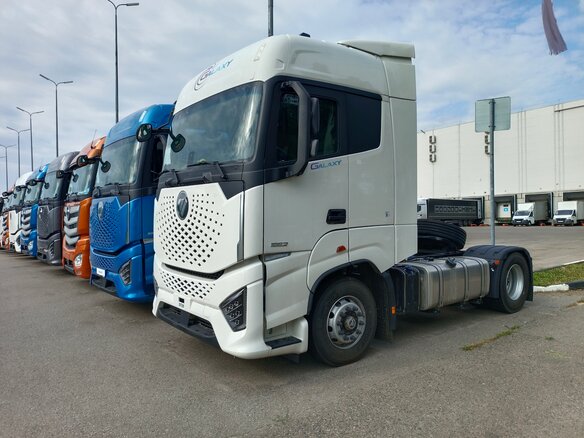 2024 Foton Galaxy, красный - вид 5