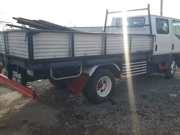 1997 Fuso (Mitsubishi) Canter, белый, 1300000 рублей - вид 5