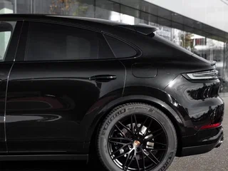 2026 Porsche Cayenne E-Hybrid Coupé III Рестайлинг, чёрный, 14990032 рублей, вид 5