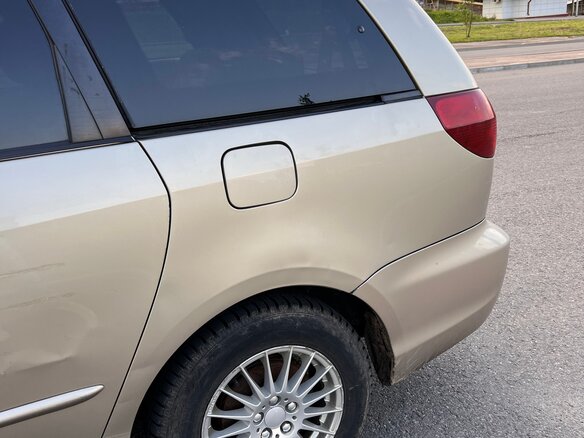 2005 Toyota Sienna II Рестайлинг, бежевый, 990000 рублей - вид 20