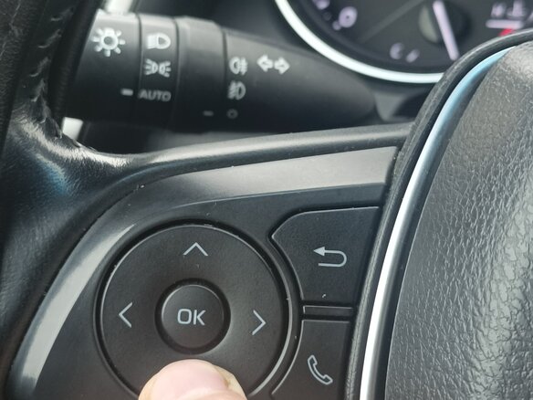 2018 Toyota Camry VIII (XV70), белый, 3350000 рублей - вид 18
