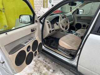 2010 Ford Escape II, серебристый, 950000 рублей, вид 4