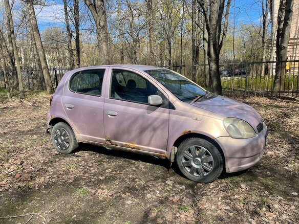 2000 Toyota Vitz I (P10), розовый, 175000 рублей - вид 5