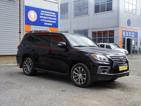 Lexus LX III