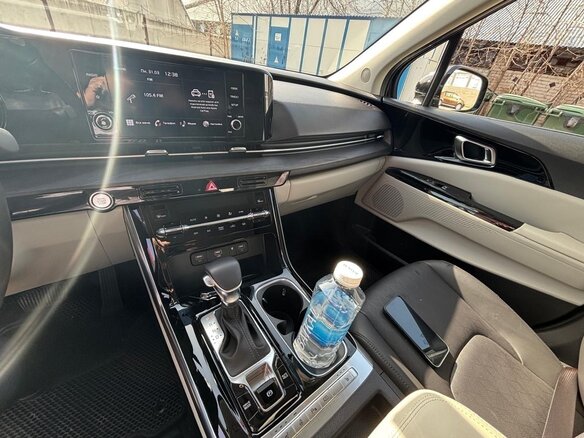 2022 Kia Carnival IV, чёрный, 5150000 рублей - вид 9