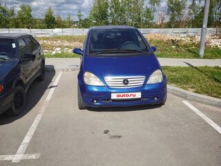 2000 Mercedes-Benz A-Класс 140 I (W168), синий, 300000 рублей, вид 1