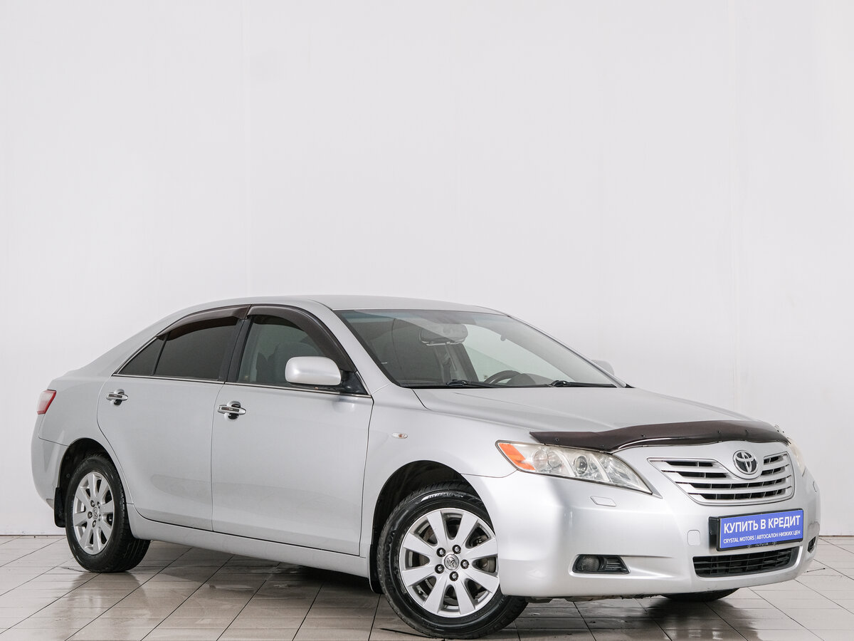 Открыть фотографии: Toyota Camry VI (XV40)