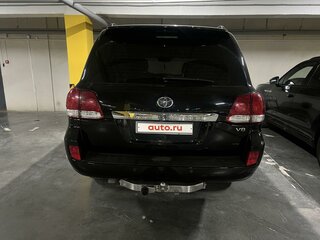 2010 Toyota Land Cruiser 200 Series, чёрный, 2900000 рублей, вид 2