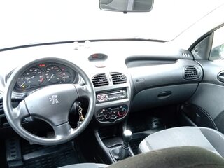 2006 Peugeot 206, красный, 650000 рублей, вид 3