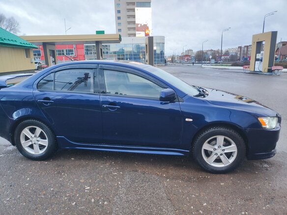 2013 Mitsubishi Lancer X Рестайлинг, синий, 700000 рублей - вид 3
