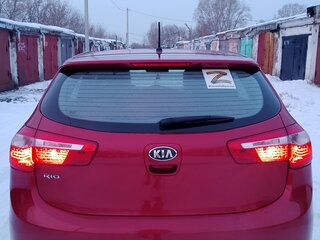 2013 Kia Rio III, красный, 750000 рублей, вид 3