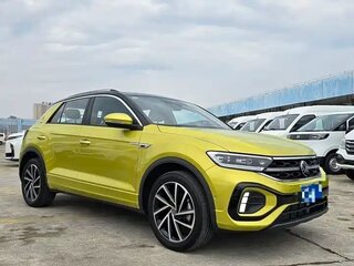 2022 Volkswagen T-Roc I Рестайлинг, золотистый, 1620000 рублей, вид 2
