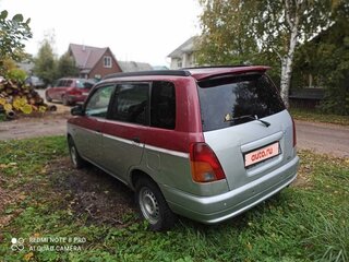 1996 Daihatsu Pyzar I, красный, 180000 рублей, вид 4