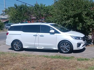 2020 Kia Carnival III, белый, 3200000 рублей, вид 1