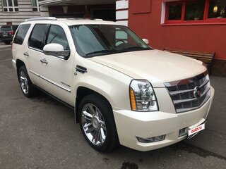 2013 Cadillac Escalade III, белый, 2800000 рублей, вид 1