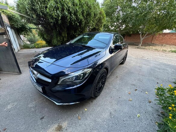 2017 Mercedes-Benz CLA 200 I (C117, X117) Рестайлинг, синий, 1800000 рублей - вид 1
