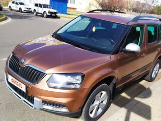 2014 Skoda Yeti I Рестайлинг, коричневый, 950000 рублей, вид 2