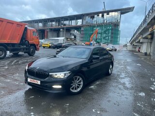 2018 BMW 5 серии 520d xDrive VII (G30/G31/G38), чёрный, 2500000 рублей, вид 1