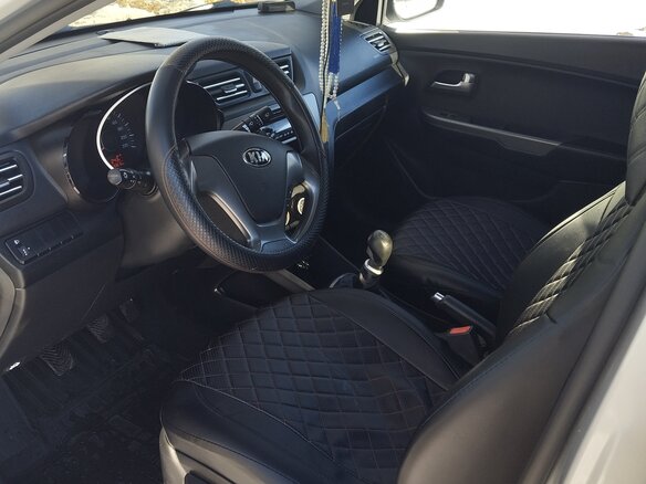 2016 Kia Rio III Рестайлинг, серебристый, 1300000 рублей - вид 4