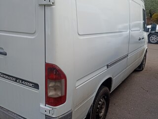 2013 Mercedes-Benz Sprinter Classic, белый, 1500000 рублей, вид 3