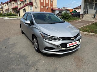 2017 Chevrolet Cruze II, серебристый, 650000 рублей, вид 2