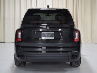 2022 Rolls-Royce Cullinan Black Badge I (Series I), чёрный, 43287608 рублей, вид 5