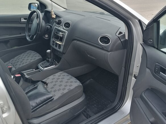 2006 Ford Focus II, серебристый - вид 2
