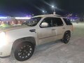 2008 Cadillac Escalade III, белый, 1800000 рублей - вид 5