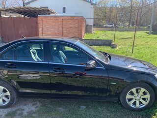 2010 Mercedes-Benz C-Класс 200 III (W204), чёрный, 1500000 рублей, вид 2