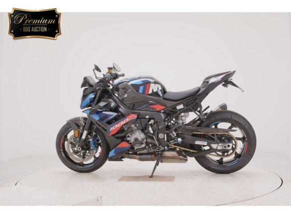 2023 BMW M 1000 R, чёрный, 1700000 рублей - вид 1