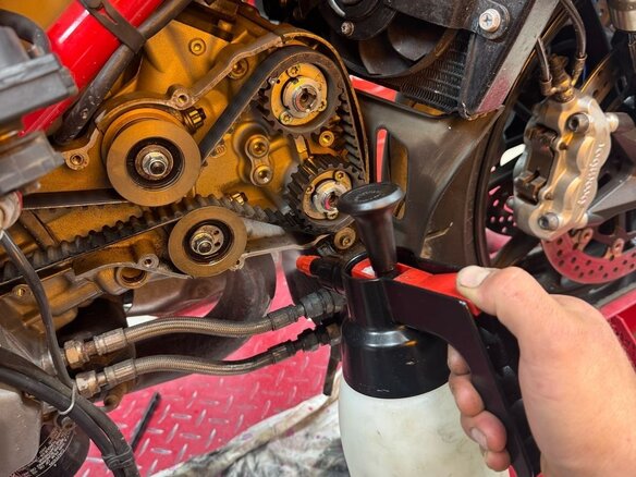 2009 Ducati 848, красный, 680000 рублей - вид 13