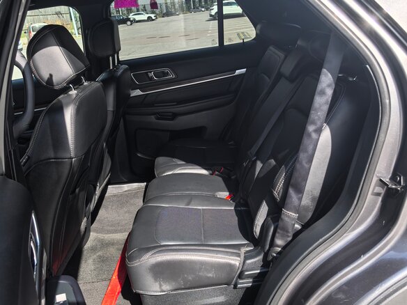 2017 Ford Explorer V Рестайлинг, серый, 2650000 рублей - вид 9